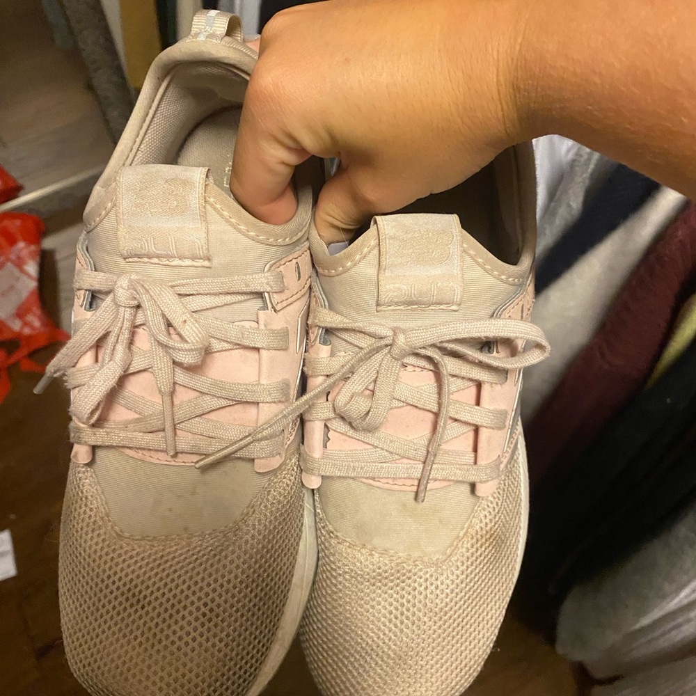 New balance shoes